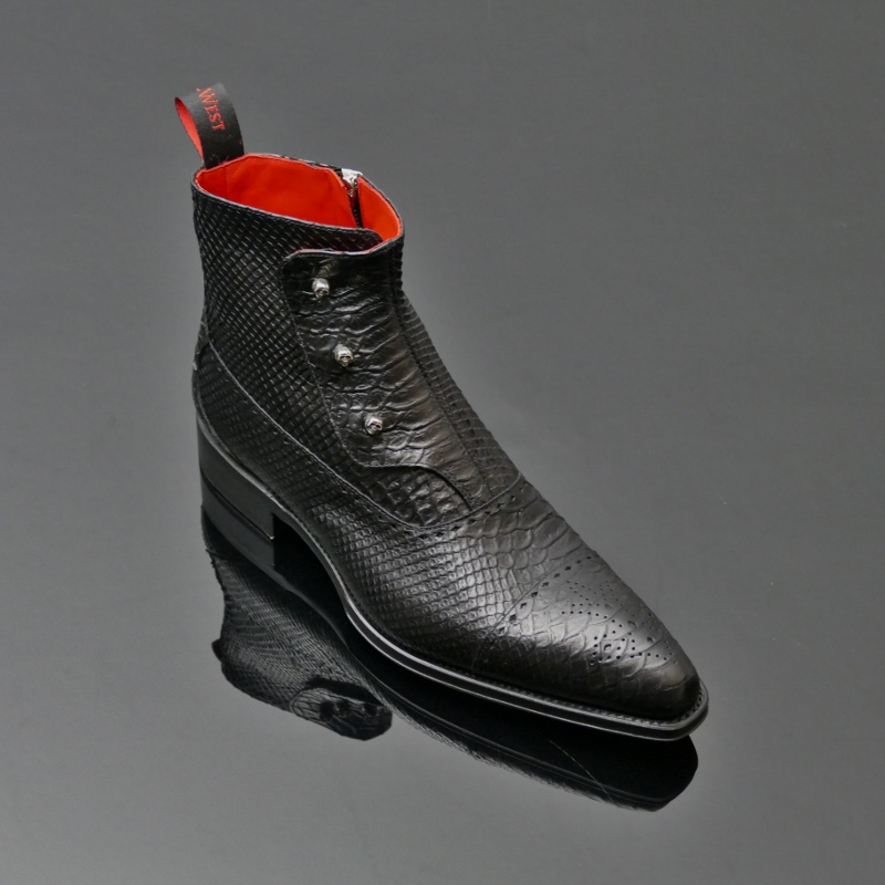 Lugosi gargoyle spat boot